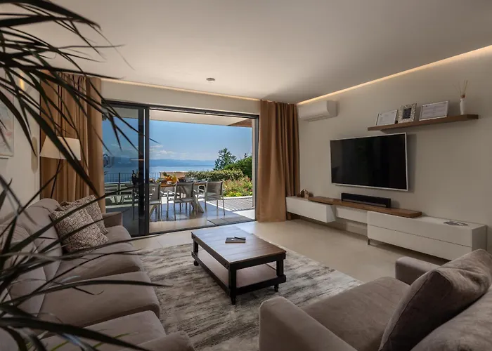 Villa Luxury Altavista Near Opatija For 8 People With Wellness, Private Mini Golf Court & Amazing Sea View Poljane
