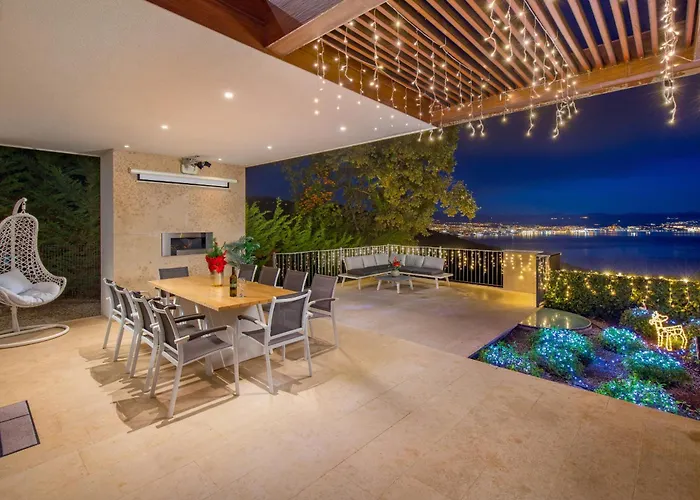 Βίλα Luxury Altavista Near Opatija For 8 People With Wellness, Private Mini Golf Court & Amazing Sea View *