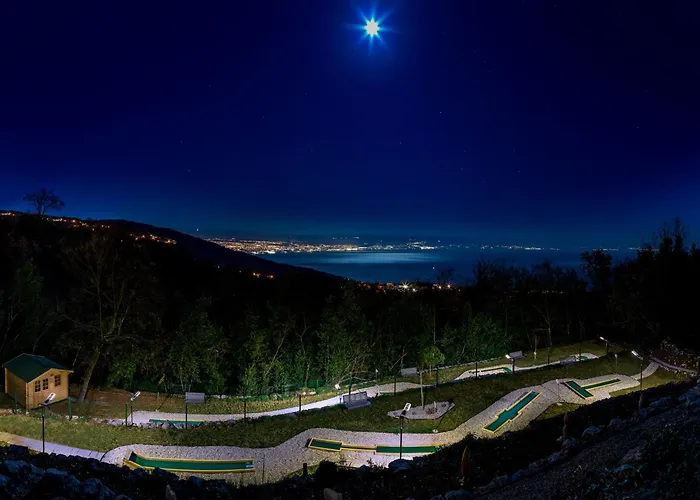 Luxury Altavista Near Opatija For 8 People With Wellness, Private Mini Golf Court & Amazing Sea View Vila Poljane