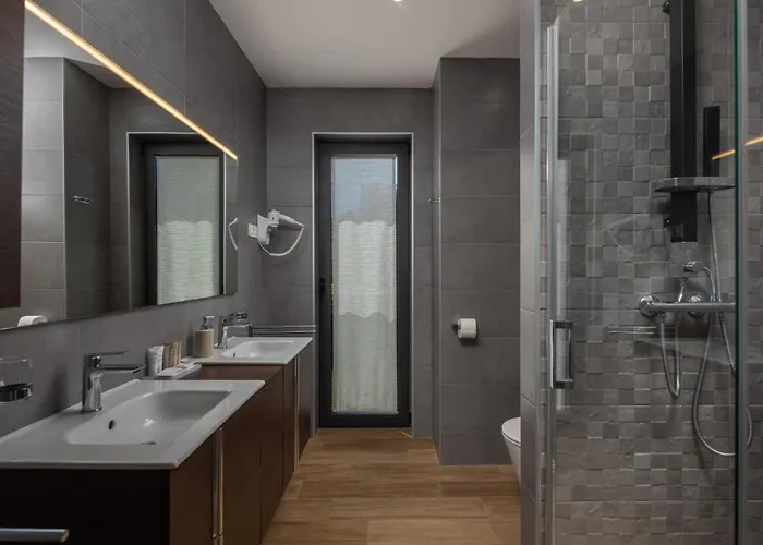 Luxury Altavista Near Opatija For 8 People With Wellness, Private Mini Golf Court & Amazing Sea View Poljane